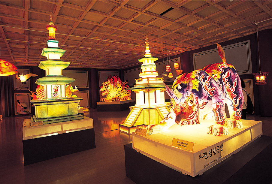 전통등 전시회 전경