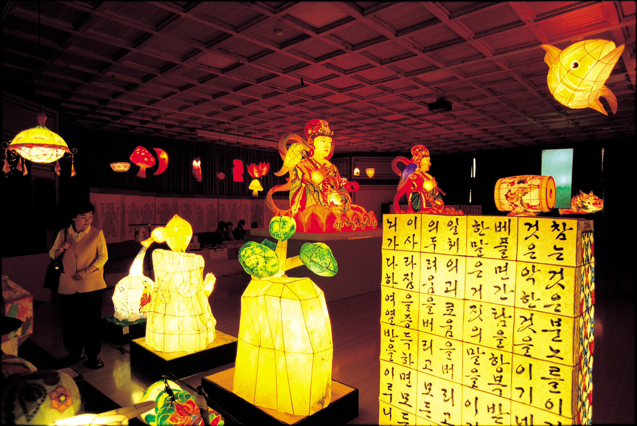 불기2548(2004) 연등축제 전통등 전시회 화보