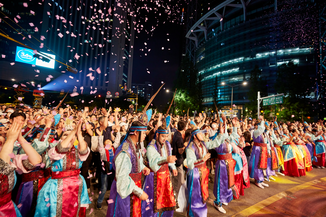 Daedong Hanmadang (Post-Parade Celebration)